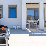 Βίλα Panaxia Kohille *